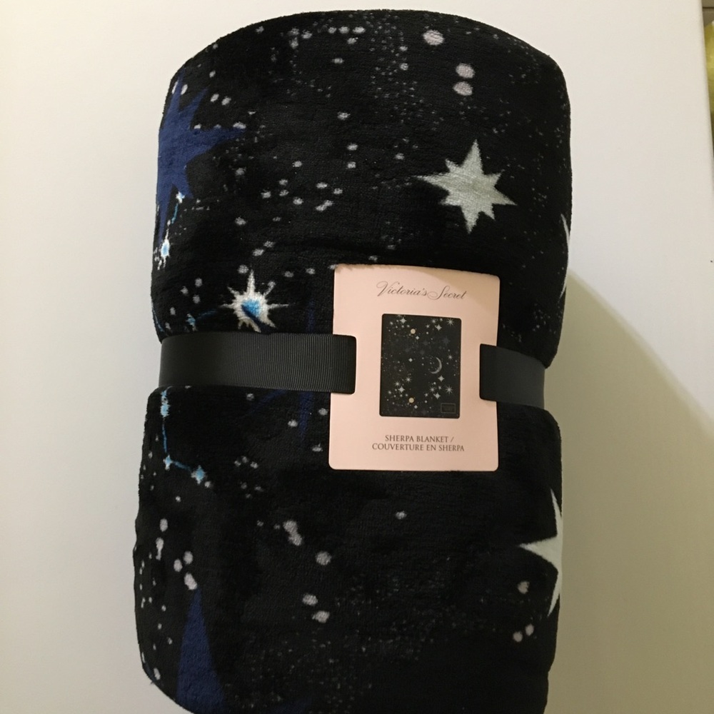🌟VS Cozy Sherpa Blanket